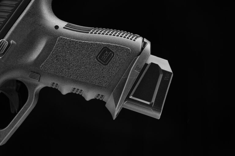 Strike Industries Magwell for Glock 19/23 Gen3